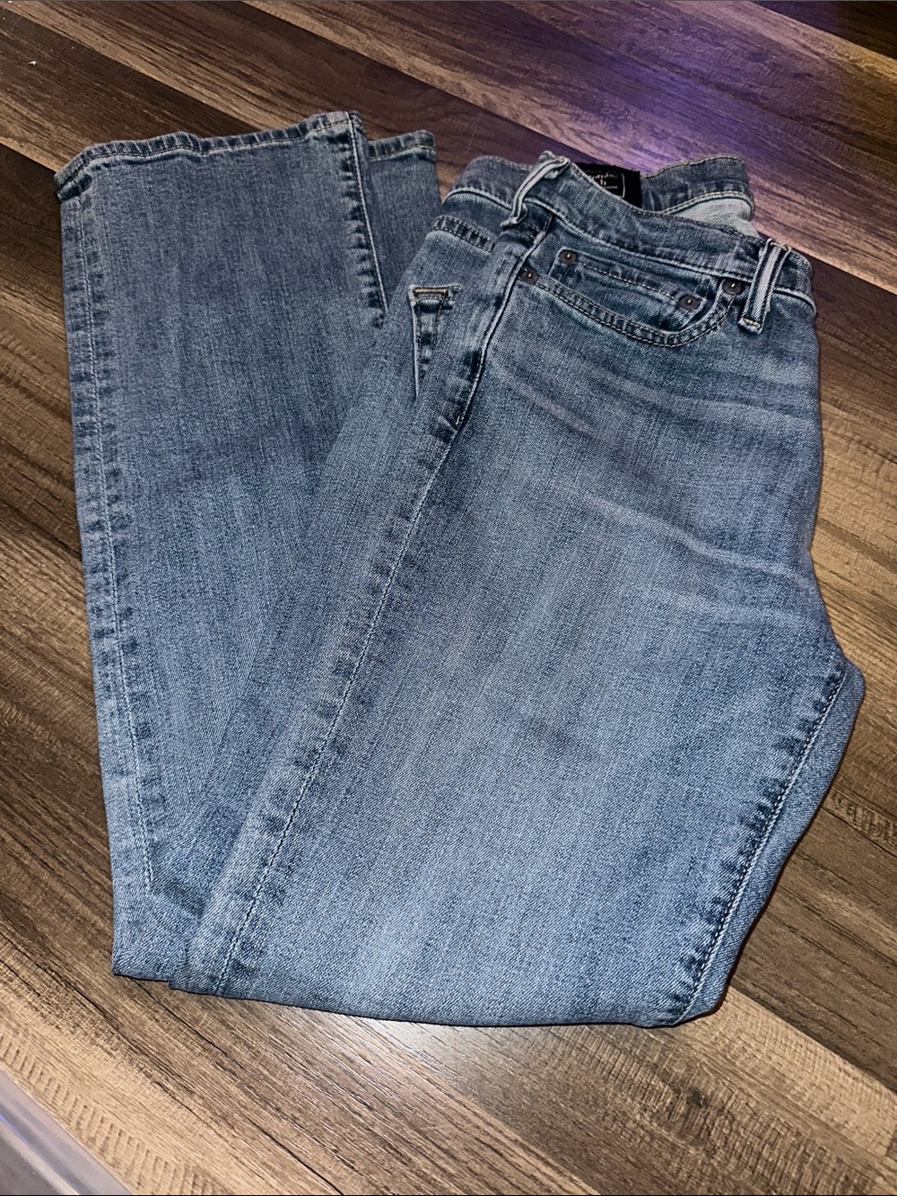 Abercrombie & Fitch 28x30 Kilby Boot cut stretch jeans.